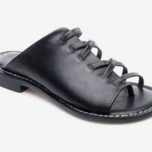 Bernardo Tori Leather Slide Sandals